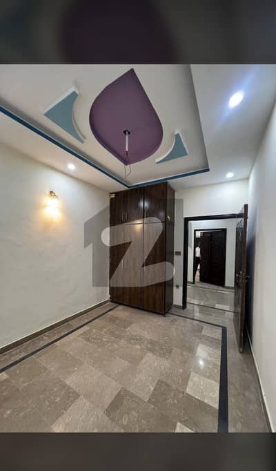 Triple story Brand New Building independent