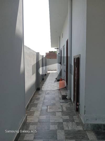 ایل ڈی اے ایوینیو لاہور میں 3 کمروں کا 10 مرلہ مکان 70.0 ہزار میں کرایہ پر دستیاب ہے۔