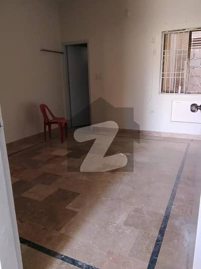 Portion FOR RENT GULSHAN e Iqbal