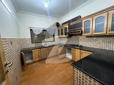 10 Marla Ground Portion House on Main Double Road Available For Rent Portion