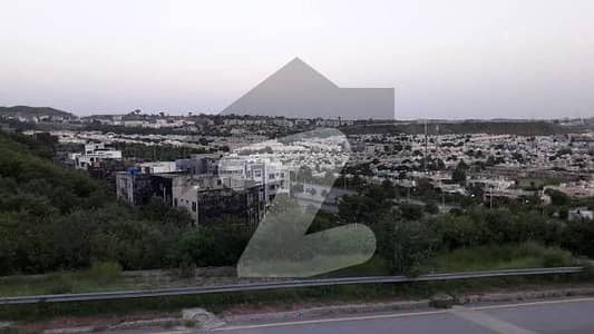 بحریہ ٹاؤن فیز 8 ۔ بلاک ایل بحریہ ٹاؤن فیز 8,بحریہ ٹاؤن راولپنڈی,راولپنڈی میں 9 مرلہ رہائشی پلاٹ 72.0 لاکھ میں برائے فروخت۔