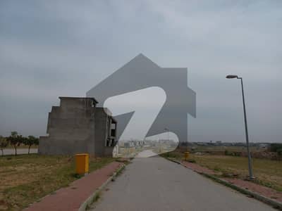 بحریہ ٹاؤن فیز 8 ۔ بلاک کے بحریہ ٹاؤن فیز 8,بحریہ ٹاؤن راولپنڈی,راولپنڈی میں 7 مرلہ رہائشی پلاٹ 42.0 لاکھ میں برائے فروخت۔