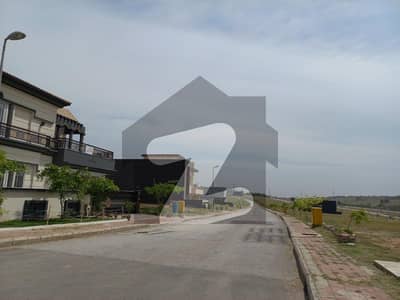 بحریہ ٹاؤن فیز 8 ۔ سیکٹر ایف - 3 بحریہ ٹاؤن فیز 8,بحریہ ٹاؤن راولپنڈی,راولپنڈی میں 10 مرلہ رہائشی پلاٹ 1.2 کروڑ میں برائے فروخت۔