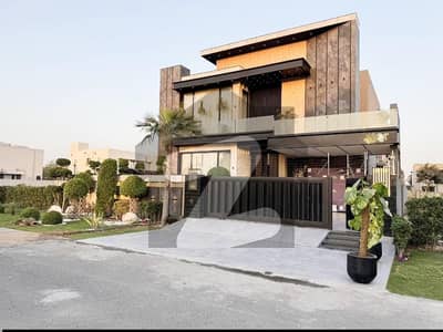 ڈی ایچ اے فیز 7 ڈیفنس (ڈی ایچ اے),لاہور میں 6 کمروں کا 1 کنال مکان 7.75 کروڑ میں برائے فروخت۔