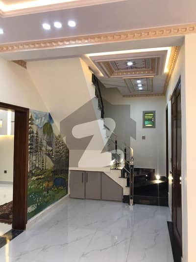 گلشنِ لاہور لاہور میں 6 کمروں کا 6 مرلہ مکان 1.3 لاکھ میں کرایہ پر دستیاب ہے۔