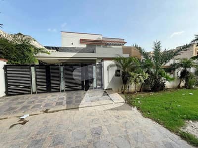 1 KANAL MODERN HOUSE FOR RENT IN DHA PHASE 5