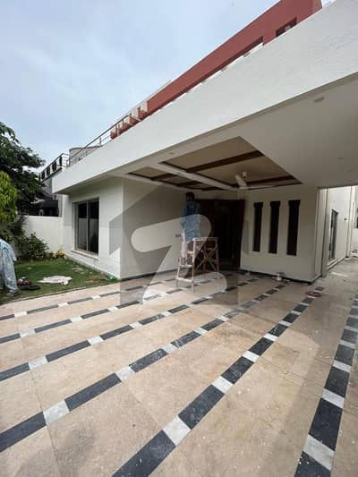 10 Marla Modern House For Rent in Dha Phase 5