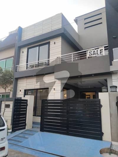FIVE MARLA MODREN HOUSE FOR SALE
