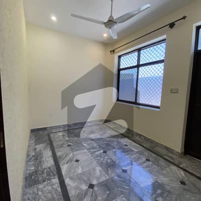 ائیرپورٹ ہاؤسنگ سوسائٹی - سیکٹر 4 ائیرپورٹ ہاؤسنگ سوسائٹی,راولپنڈی میں 2 کمروں کا 5 مرلہ مکان 35.0 ہزار میں کرایہ پر دستیاب ہے۔