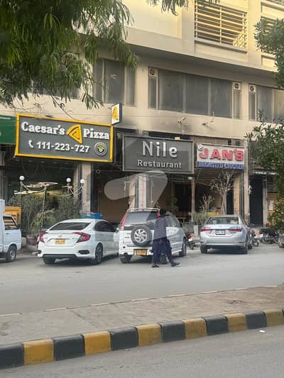 Shop for rent ideal For Restaurant