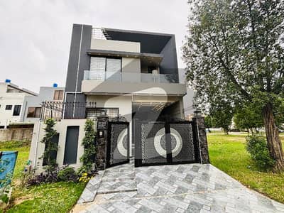 سٹی ہاؤسنگ سوسائٹی گوجرانوالہ میں 4 کمروں کا 5 مرلہ مکان 2.4 کروڑ میں برائے فروخت۔