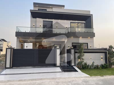 ڈی ایچ اے ڈیفینس بہاولپور میں 4 کمروں کا 10 مرلہ مکان 3.2 کروڑ میں برائے فروخت۔