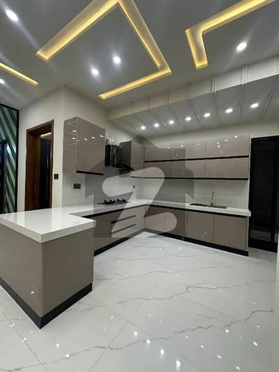 1kanal Upper Portion Available For Rent