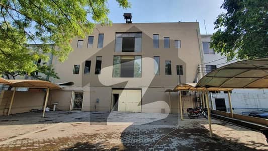 قائداعظم انڈسٹریل اسٹیٹ لاہور میں 6 کمروں کا 1 کنال گودام 13.0 کروڑ میں برائے فروخت۔