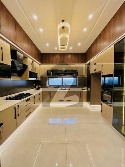 1kanal upper portion available for rent