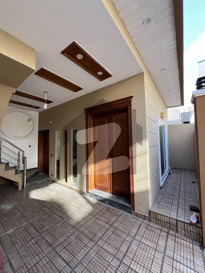 وائٹل ہومز اے اے وائٹل ہومز ہاؤسنگ سکیم,لاہور میں 3 کمروں کا 4 مرلہ مکان 1.6 کروڑ میں برائے فروخت۔