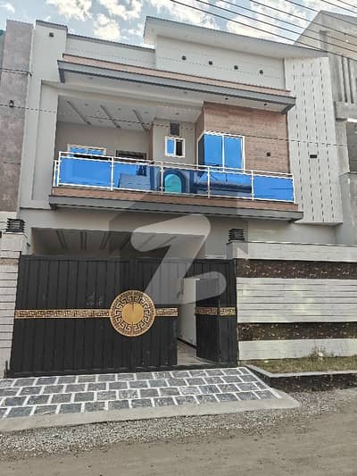 8 marla house for sale