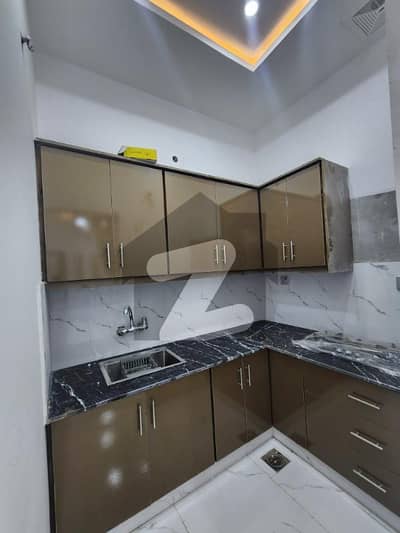 پاک عرب ہاؤسنگ سوسائٹی لاہور میں 3 کمروں کا 4 مرلہ مکان 75.0 ہزار میں کرایہ پر دستیاب ہے۔