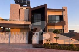 Luxurious 1 Kanal With Extra Land Designer House | 6 Bedrooms | 15 KW Solar | Huge Back Lawn | Skyline