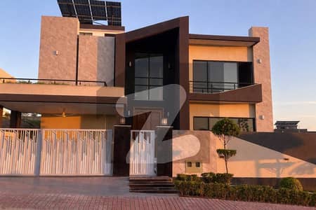 بحریہ ٹاؤن فیز 8 ۔ بلاک پی بحریہ ٹاؤن فیز 8,بحریہ ٹاؤن راولپنڈی,راولپنڈی میں 6 کمروں کا 1 کنال مکان 8.95 کروڑ میں برائے فروخت۔