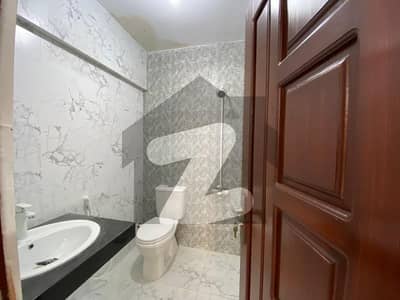 بہادر آباد گلشنِ اقبال ٹاؤن,کراچی میں 3 کمروں کا 7 مرلہ فلیٹ 2.85 کروڑ میں برائے فروخت۔