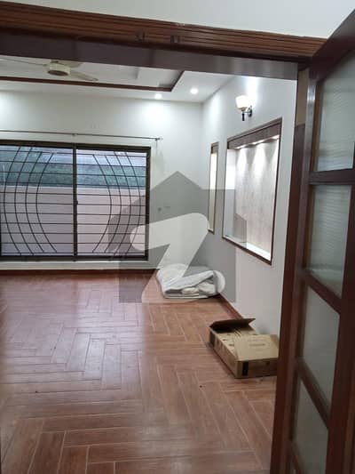 10 Marla house for rent in bahria town