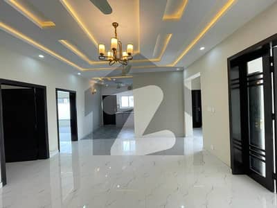 ٹاپ سٹی 1 اسلام آباد میں 3 کمروں کا 10 مرلہ زیریں پورشن 70.0 ہزار میں کرایہ پر دستیاب ہے۔