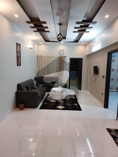 کلفٹن ۔ بلاک 8 کلفٹن,کراچی میں 3 کمروں کا 8 مرلہ فلیٹ 1.75 لاکھ میں کرایہ پر دستیاب ہے۔