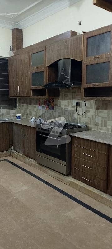 ایم پی سی ایچ ایس ۔ ملٹی گارڈنز بی ۔ 17,اسلام آباد میں 4 کمروں کا 1 مرلہ زیریں پورشن 85.0 ہزار میں برائے فروخت۔