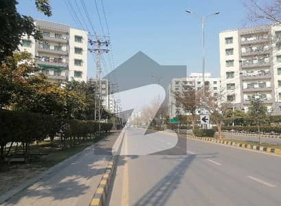 عسکری 11 عسکری,لاہور میں 3 کمروں کا 10 مرلہ فلیٹ 2.8 کروڑ میں برائے فروخت۔