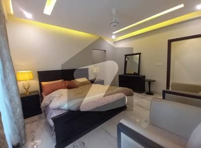 Flat For Rent In Rs. 105000