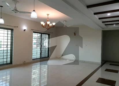 Buy A Flat Of 10 Marla In Askari 5