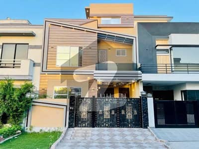 5 Marla New House in DHA Phase 3 At Good Location