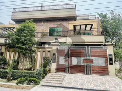 10 Marla 2.5 Storey Like Brand New House Available For Urgent Sale