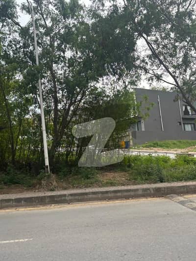 بحریہ ہیملیٹ بحریہ ٹاؤن فیز 8,بحریہ ٹاؤن راولپنڈی,راولپنڈی میں 2 کنال رہائشی پلاٹ 3.3 کروڑ میں برائے فروخت۔