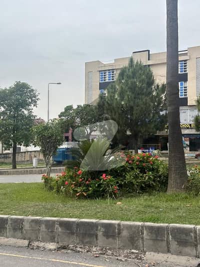 بحریہ ٹاؤن فیز 8 ۔ سیکٹر ای ۔ 3 بحریہ ٹاؤن فیز 8,بحریہ ٹاؤن راولپنڈی,راولپنڈی میں 5 مرلہ رہائشی پلاٹ 58.0 لاکھ میں برائے فروخت۔