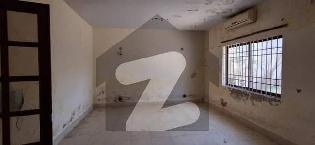 ڈی ایچ اے فیز 4 ڈی ایچ اے ڈیفینس,کراچی میں 3 کمروں کا 12 مرلہ مکان 7.5 کروڑ میں برائے فروخت۔