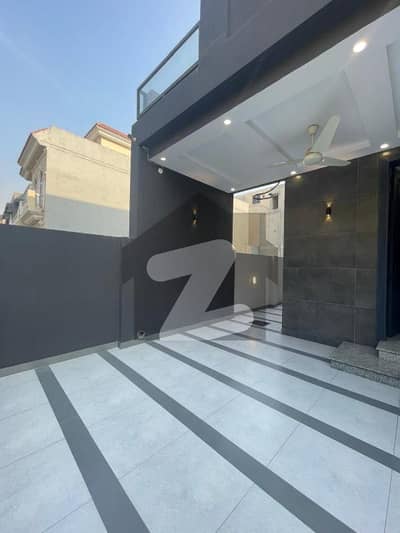 10 MARLA MOST LUXEURS HOUSE FOR SALE | LAKE CITY RAIWIND ROAD LAHORE