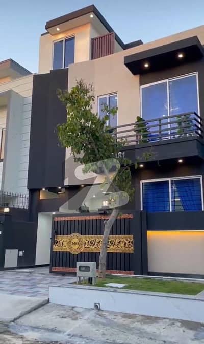 B-17 Islamabad Multi Garden 5 Marla Double Unit House For Sale In F Block