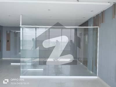 ڈی ایچ اے فیز 6 - مین بلیوارڈ ڈی ایچ اے فیز 6,ڈیفنس (ڈی ایچ اے),لاہور میں 4 مرلہ دفتر 70.0 ہزار میں کرایہ پر دستیاب ہے۔