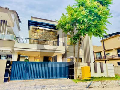 10 Marla Solid Construction House Available For Sale