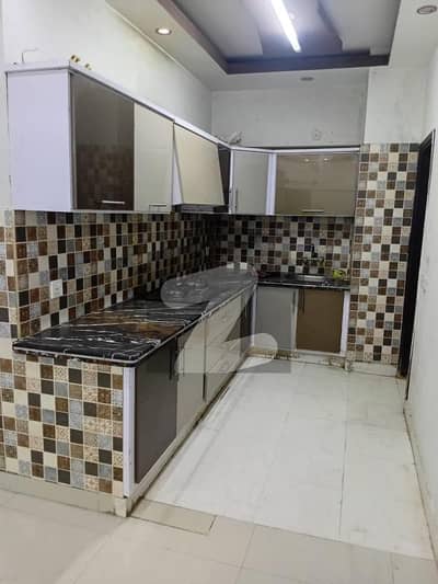 گلشنِ اقبال - بلاک 1 گلشنِ اقبال,گلشنِ اقبال ٹاؤن,کراچی میں 3 کمروں کا 8 مرلہ فلیٹ 90.0 ہزار میں کرایہ پر دستیاب ہے۔