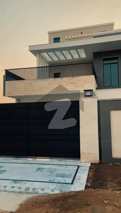 1 Kanal Designer House for Sale House Size and Location : 50*90 DHA Phase 1 Block A Islamabad