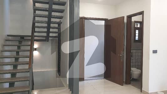 ڈی ایچ اے فیز 7 ایکسٹینشن ڈی ایچ اے ڈیفینس,کراچی میں 4 کمروں کا 4 مرلہ مکان 2.45 لاکھ میں کرایہ پر دستیاب ہے۔