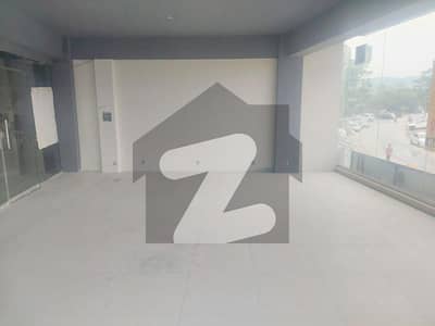 ایف ۔ 11 مرکز ایف ۔ 11,اسلام آباد میں 1 کمرے کا 3 مرلہ دفتر 1.6 لاکھ میں کرایہ پر دستیاب ہے۔