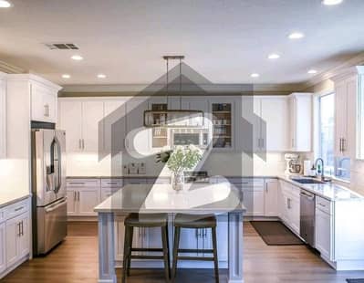 بحریہ ٹاؤن سیکٹر سی بحریہ ٹاؤن,لاہور میں 1 کمرے کا 2 مرلہ فلیٹ 65.0 لاکھ میں برائے فروخت۔