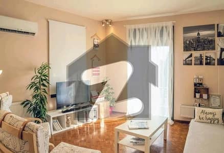 بحریہ ٹاؤن سیکٹر ای بحریہ ٹاؤن,لاہور میں 2 کمروں کا 3 مرلہ فلیٹ 80.0 ہزار میں کرایہ پر دستیاب ہے۔