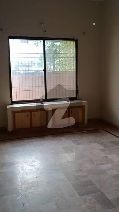 Houser For Rent In Specious Location