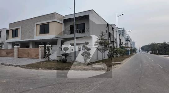 15 Marla House For sale Is Available In Askari 10 - Sector S