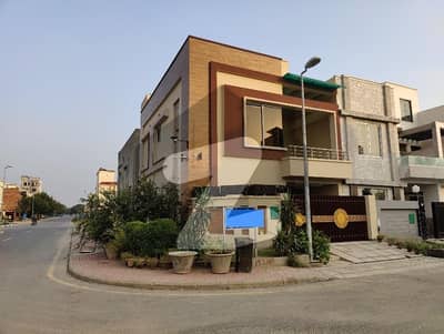 لو کاسٹ ۔ بلاک سی لو کاسٹ سیکٹر,بحریہ آرچرڈ فیز 2,بحریہ آرچرڈ,لاہور میں 3 کمروں کا 5 مرلہ مکان 1.95 کروڑ میں برائے فروخت۔